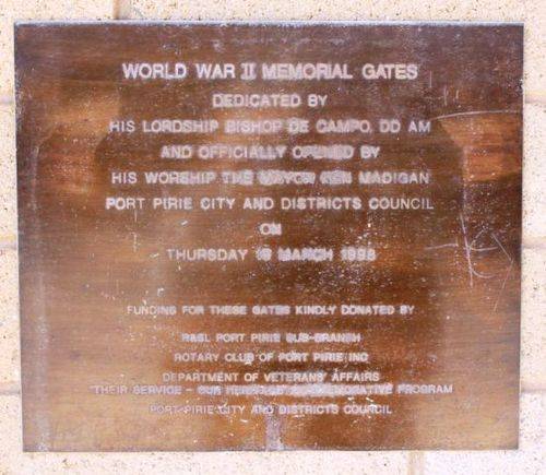 World War Two Memorial Gates : 25-April-2012