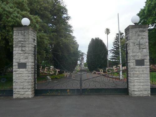 World War Two Memorial Gates : 02-December-2012