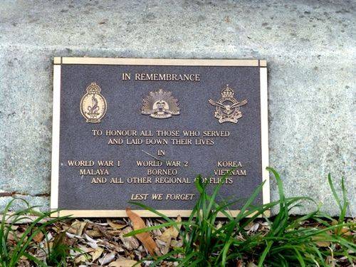 War Memorial Plaque : 27-05-2014