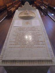 15-September-2018 : His tomb in the Abbey Church