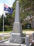 Elphinstone War Memorial : 15-04-2014