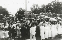 1921 : Unveiling of monument : State Library of South Australia - B-27210