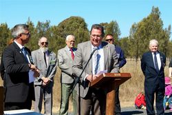 15-August-2015 : Peter Blundell,Mayor,Southern Downs Regional Council addressing attendees