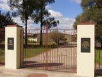 Primary School Memorial Gates : 25-04-2014
