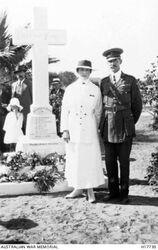 01-February-1920 : Unveiling by Sister Ronayne & Colonel Price Weir (AWM H17730)