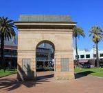 War Memorial Arch : 12-August-2011